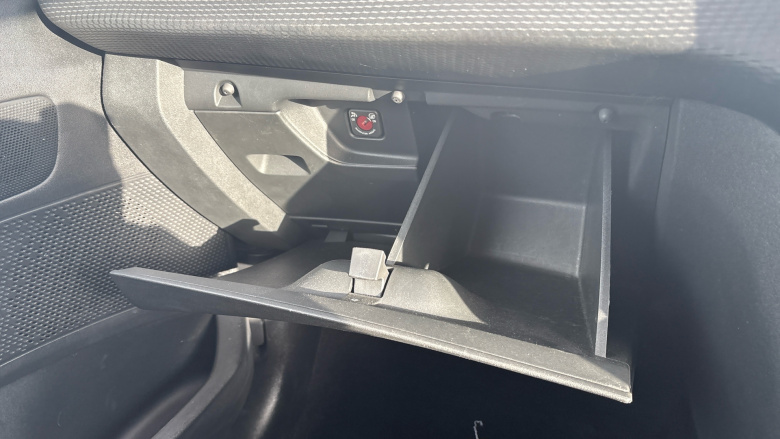 Peugeot 208 1.2 PureTech 82 Allure 5dr Petrol Hatchback